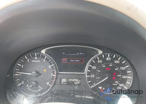 2015 Nissan Altima 2.5/2.5 S/2.5 Sl/2.5 Sv z USA, uszkodzony, nr VIN 1N4AL3AP5FC455058